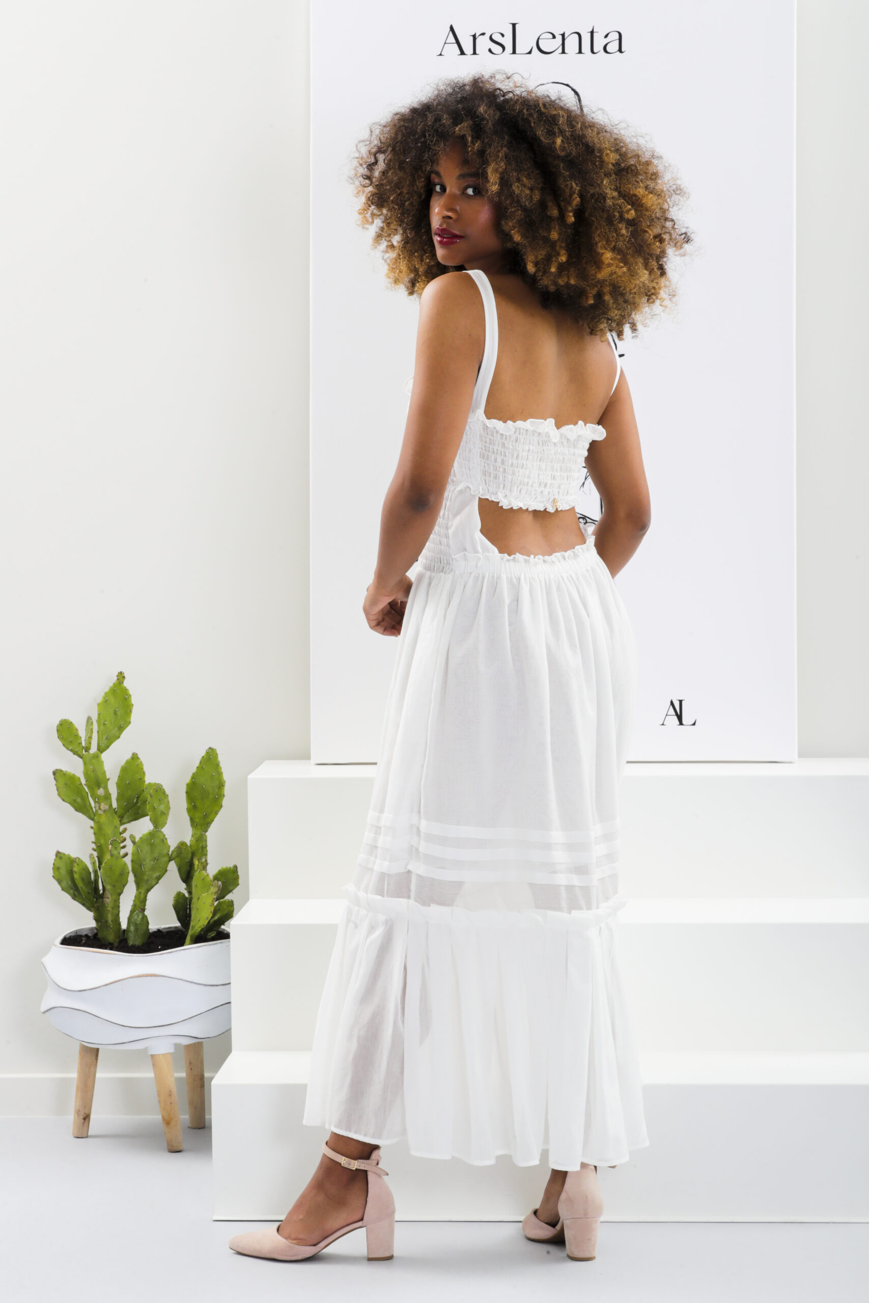 Vestido comprido com elásticos e folho - Image 8