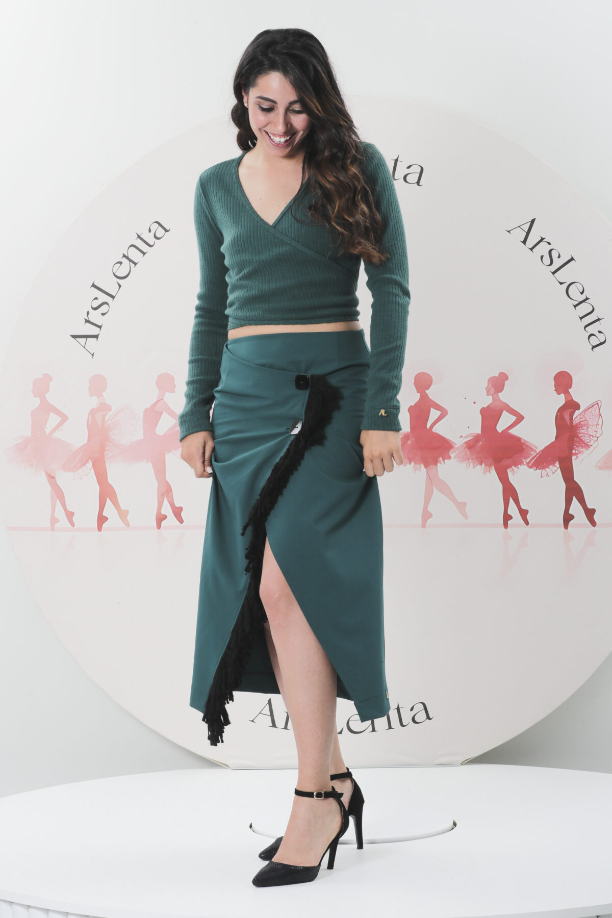 Deslumbrante saia midi de trespasse